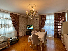 4-otaqlı mənzil , Əliyar Əliyev küç., 147 m² Баку