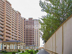 Сдается 4-комн. квартира, ул. Короглу Рагимова, 150 m² Баку