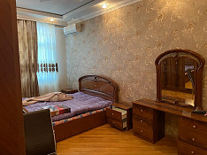 3-otaqlı mənzil icarəyə verilir, Eldar Babayev küç., 105 m² Баку