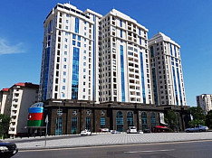 4-otaqlı mənzil , İnşaatçılar pr., 203 m² Баку