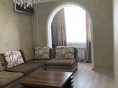 2-otaqlı mənzil günlük icarəyə verilir, 8 Noyabr m/st., 78 m² Баку