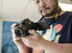 Nikon D5600 + AF-S 18-140 VR Bakı