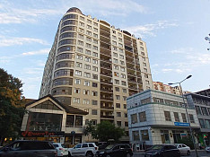 3-otaqlı mənzil , Nərimanov r., 155 m² Баку