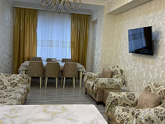 4-otaqlı mənzil icarəyə verilir, 28 May m/st., 115 m² Баку