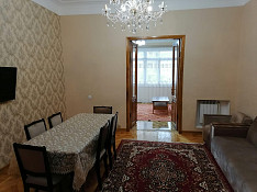 3-otaqlı mənzil icarəyə verilir, İnşaatçılar pr. 40, 70 m² Баку