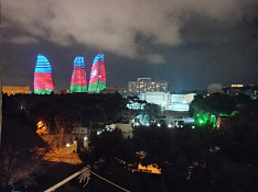 3-otaqlı mənzil icarəyə verilir, Parlament pr., 80 m² Баку