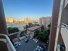 3-otaqlı mənzil icarəyə verilir, Zahid Xəlilov küç., 150 m² Баку