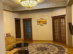 4-otaqlı mənzil , Nizami küç., 185 m² Баку