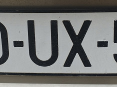 Регистрационный номер - 10-UX-535 Bakı
