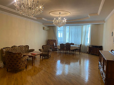 4-otaqlı mənzil , Yasamal r., 175 m² Баку