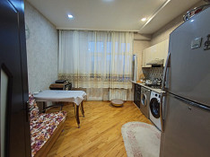 2-otaqlı mənzil , 6-cı mkr., 90 m² Баку