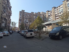 4-otaqlı mənzil , Yasamal r., 81 m² Bakı