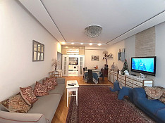 3-otaqlı mənzil , Nizami m/st., 90 m² Bakı