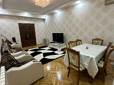 4-otaqlı mənzil , 4-cü mkr., 120 m² Баку