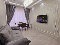 2-otaqlı mənzil icarəyə verilir, Gənclik m/st., 60 m² Баку