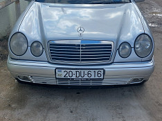 Mercedes E 220, 1998 il Баку