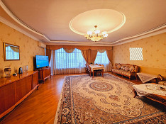 4-otaqlı mənzil , Azadlıq pr., 220 m² Баку