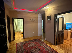 4-otaqlı mənzil , Nizami r., 140 m² Bakı