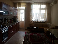 3-otaqlı mənzil , Nərimanov r., 134 m² Баку