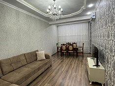 2-otaqlı mənzil icarəyə verilir, İnşaatçılar m/st., 65 m² Баку