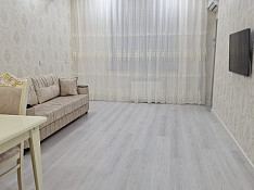 2-otaqlı mənzil icarəyə verilir, Nizami r., 93 m² Баку