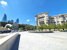 3-otaqlı mənzil , Səbail r., 135 m² Баку