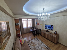 2-otaqlı mənzil , Bakıxanov qəs., 65 m² Баку