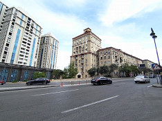 3-otaqlı mənzil , İnşaatçılar pr., 75 m² Баку