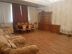 3-otaqlı mənzil icarəyə verilir, Əcəmi Naxçıvani küç., 136 m² Баку