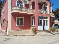 Villa , Babək pr. Bakı