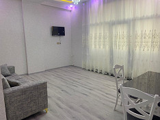 2-otaqlı mənzil icarəyə verilir, Sahib Zeynalov küç., 88 m² Баку