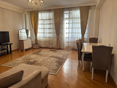 2-otaqlı mənzil icarəyə verilir, F. Qasımzadə küç. 12, 108 m² Баку