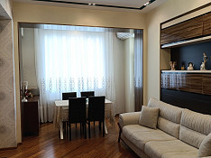 3-otaqlı mənzil , S. Vəzirov küç. 23, 107 m² Bakı