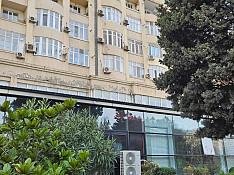 5-otaqlı mənzil , Zərdabi küç., 200 m² Баку