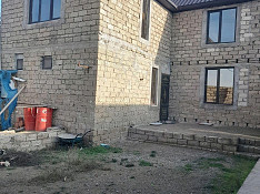 Həyət evi , Koroğlu küç. 82 Bakı