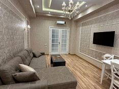 2-otaqlı mənzil icarəyə verilir, Mərkəzi Bulvar küç., 90 m² Баку