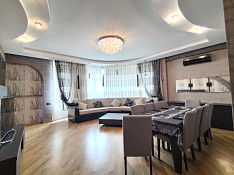 3-otaqlı mənzil , Əbdülvahab Salamzadə küç., 146 m² Баку