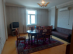 2-otaqlı mənzil , İstiqlaliyyət küç., 57 m² Bakı