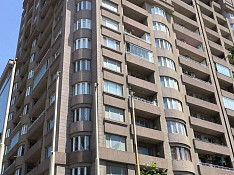 2-otaqlı mənzil icarəyə verilir, Qurban Xəlilov küç. 36, 115 m² Баку