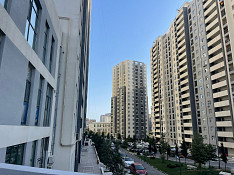 4-otaqlı mənzil , Gəncə pr., 155 m² Bakı