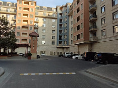 3-otaqlı mənzil icarəyə verilir, Mərkəzi Bulvar küç., 130 m² Баку