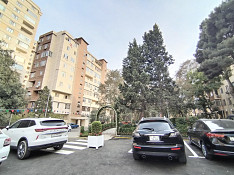 3-otaqlı mənzil , İ. Haciyev küç., 82 m² Баку