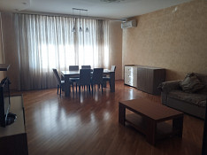 3-otaqlı mənzil icarəyə verilir, Hüseyn Cavid pr., 125 m² Bakı