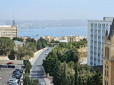 4-otaqlı mənzil icarəyə verilir, Badamdar qəs., 200 m² Bakı