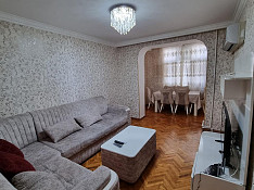 3-otaqlı mənzil , R. Rüstəmov küç., 75 m² Bakı