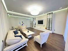 3-otaqlı mənzil icarəyə verilir, Qarabağ Atları küç. 2, 145 m² Bakı