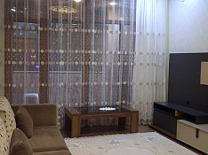 2-otaqlı mənzil , Nəsrəddin Tusi küç., 84 m² Баку