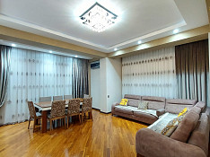 3-otaqlı mənzil , Neftçilər m/st., 130 m² Bakı