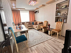 5-otaqlı mənzil , Ş. Əzizbəyov küç., 180 m² Bakı