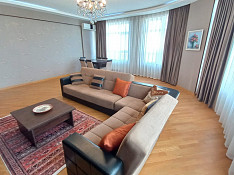 4-otaqlı mənzil icarəyə verilir, Badamdar qəs., 250 m² Bakı